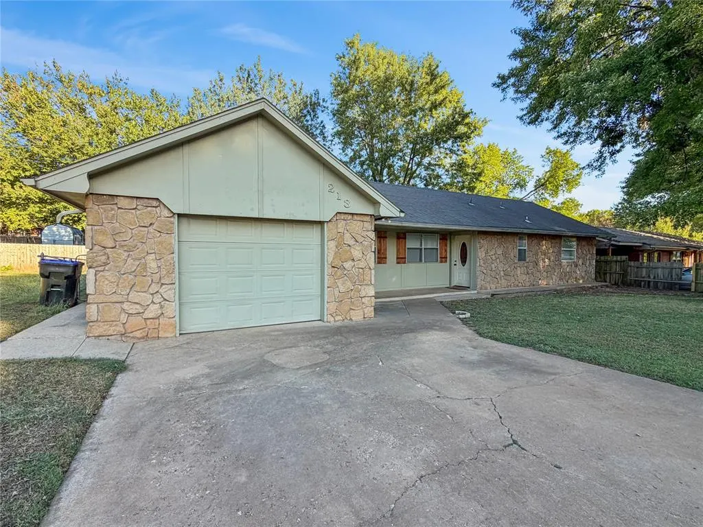 Photo 2 — 213 S 6th Street, Noble, OK 73068