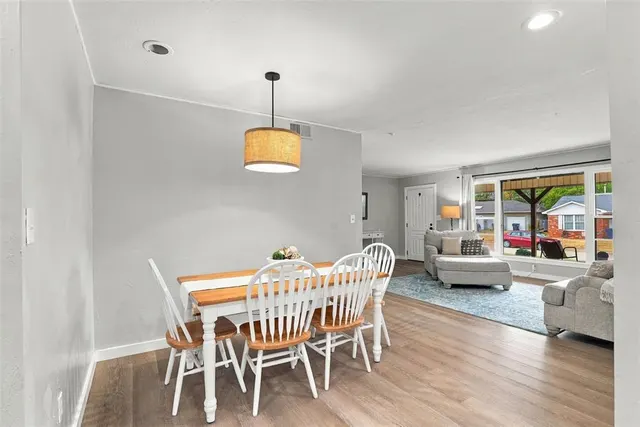 Photo 8 — 9900 Chesterton Place, The Village, OK 73120