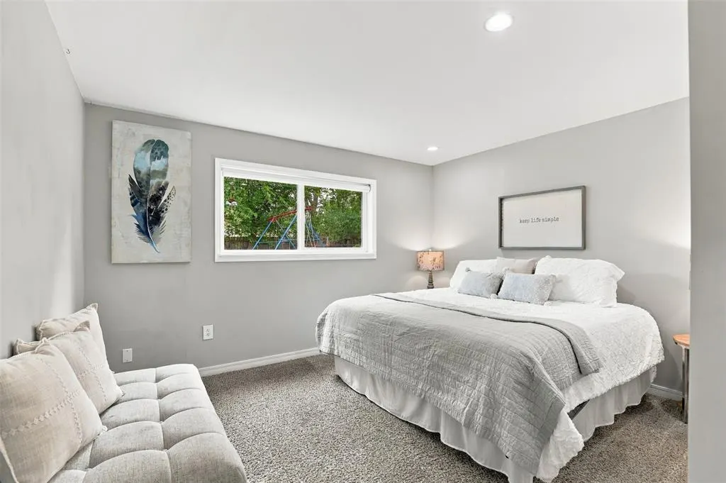 Photo 12 — 9900 Chesterton Place, The Village, OK 73120