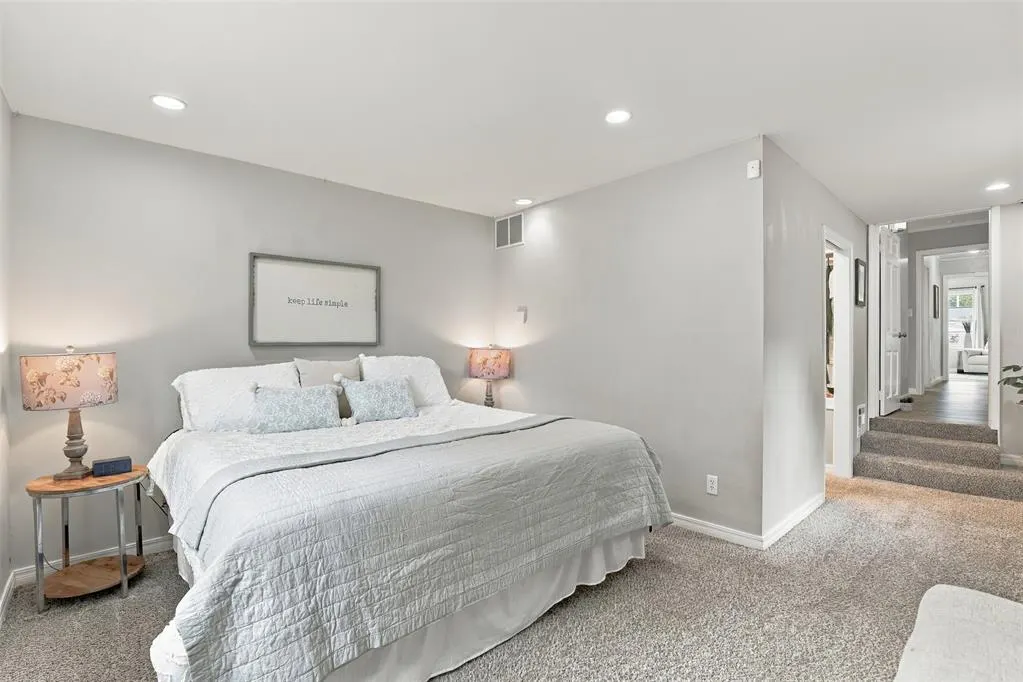 Photo 13 — 9900 Chesterton Place, The Village, OK 73120
