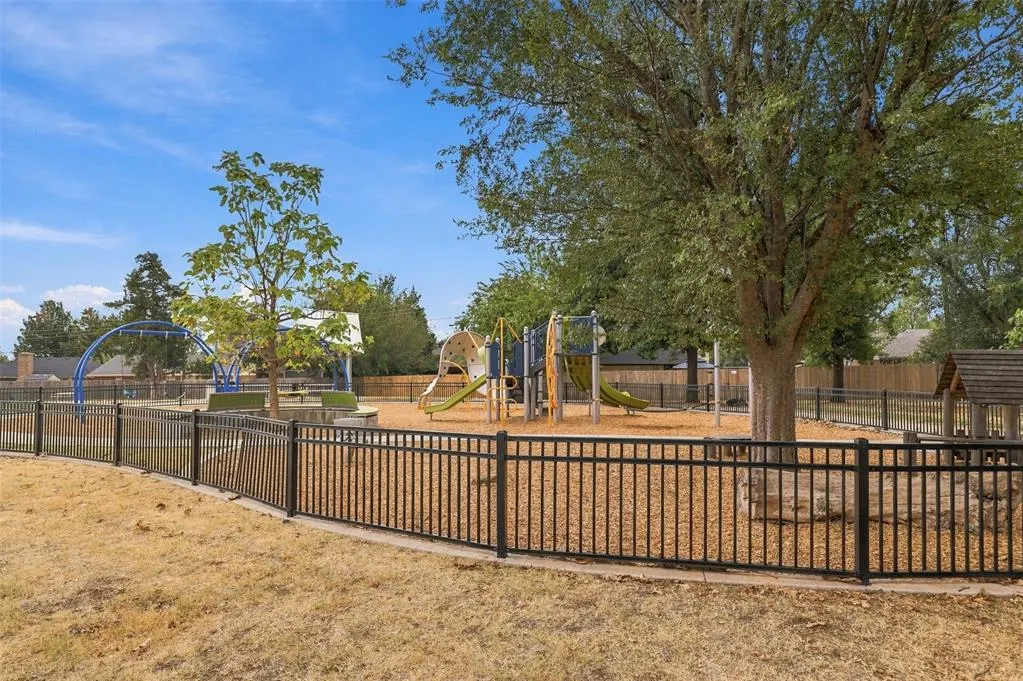 Photo 28 — 9900 Chesterton Place, The Village, OK 73120
