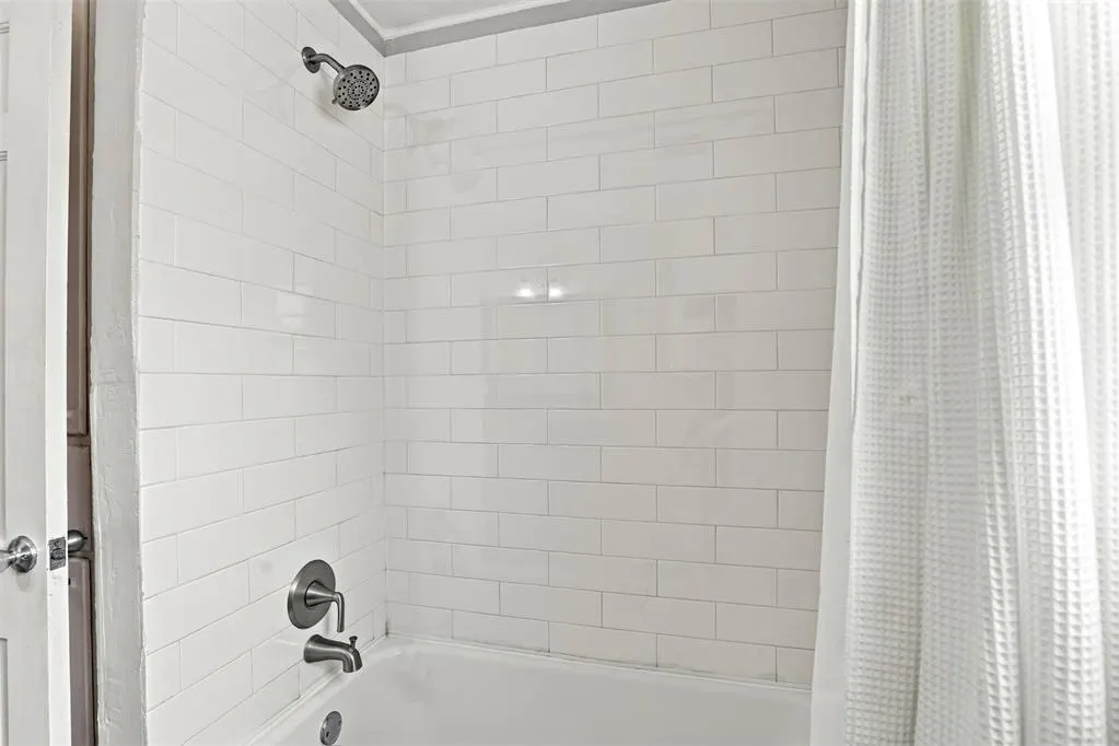 Photo 16 — 9900 Chesterton Place, The Village, OK 73120