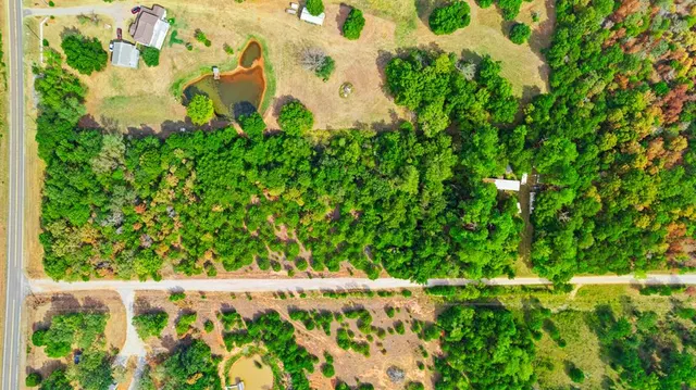 Photo 8 — 21152 Owens Drive, Luther, OK 73054
