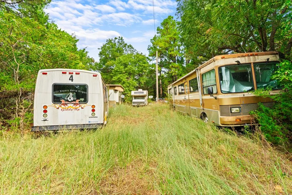 Photo 18 — 21152 Owens Drive, Luther, OK 73054