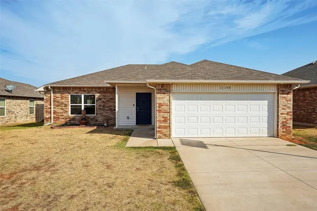Photo 2 — 11105 NW 98th Street, Yukon, OK 73099