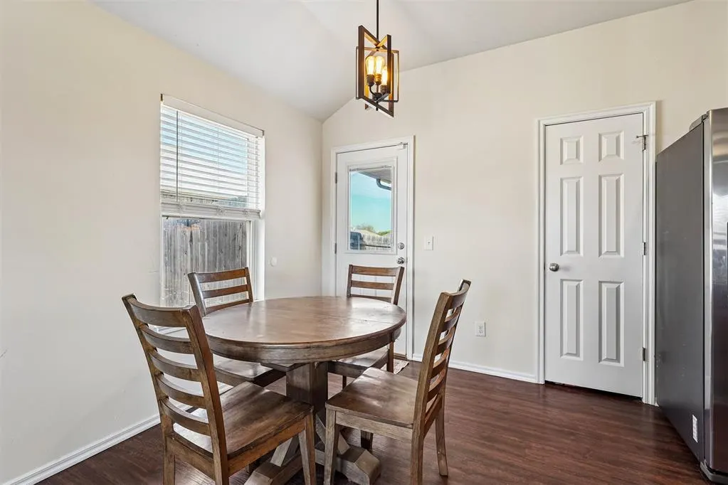 Photo 11 — 11105 NW 98th Street, Yukon, OK 73099