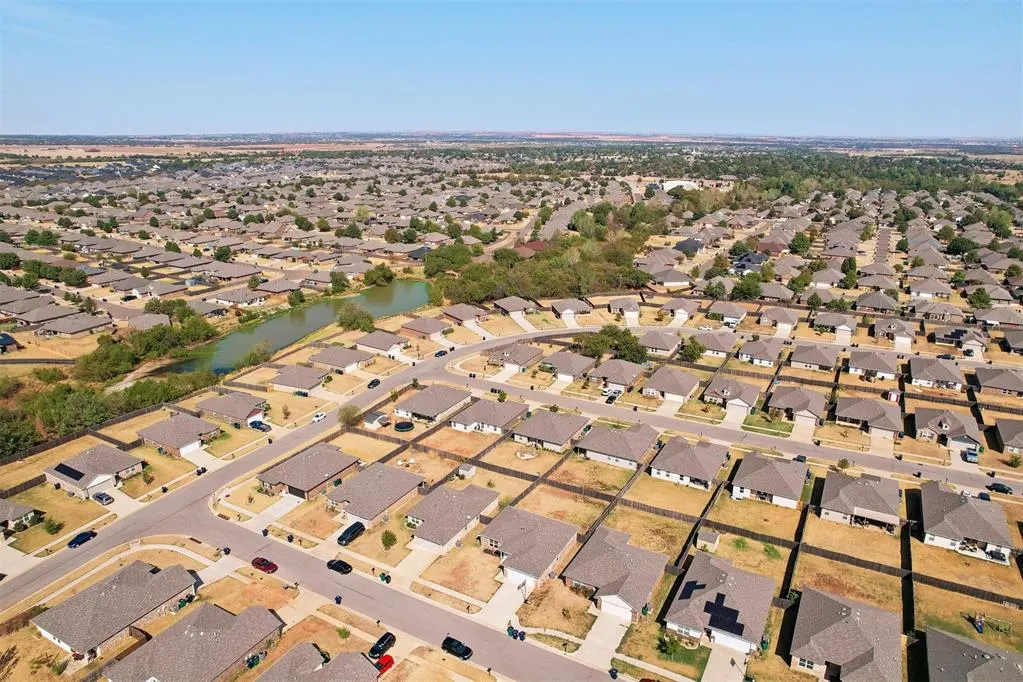 Photo 36 — 11105 NW 98th Street, Yukon, OK 73099