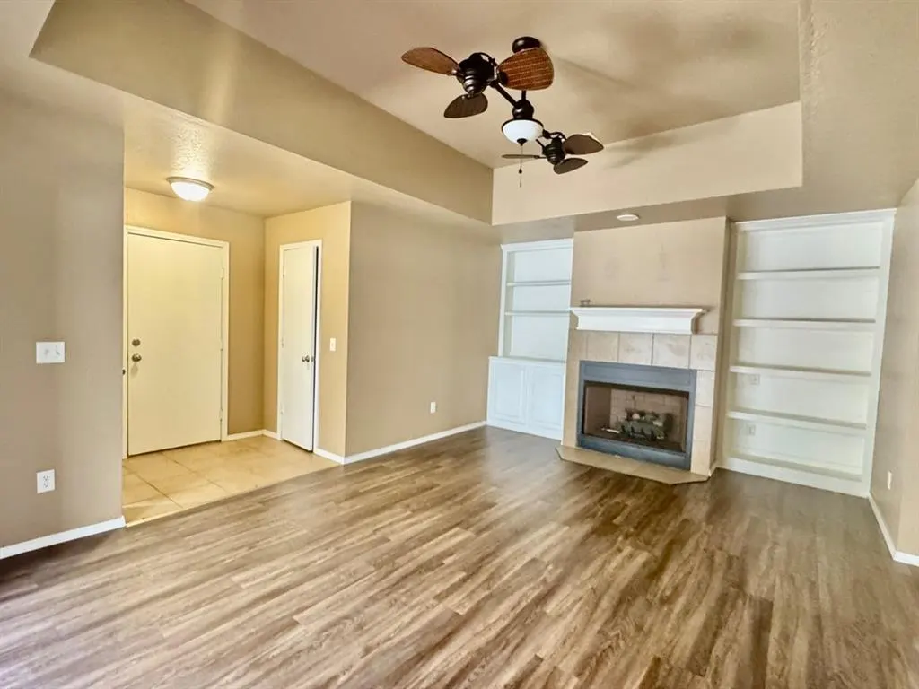 Photo 4 — 421 Sterling Pointe Way, Edmond, OK 73003