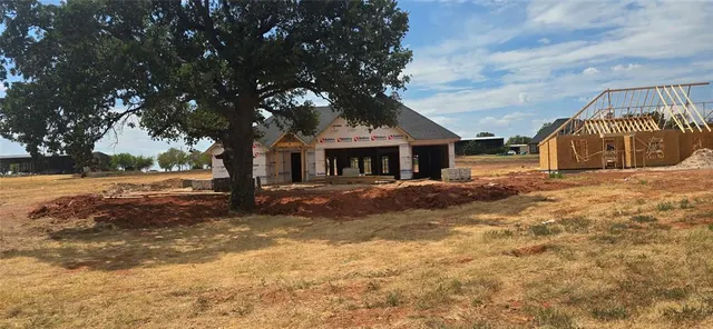 Photo 2 — 1138 Wolf Creek Court, Blanchard, OK 73010