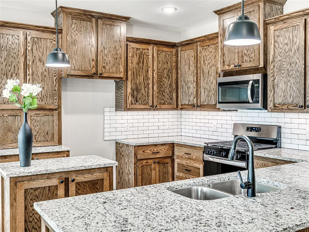Photo 4 — 4529 Red Bird Road, Shawnee, OK 74804