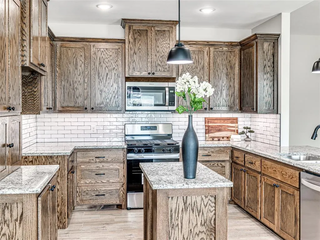 Photo 5 — 4529 Red Bird Road, Shawnee, OK 74804