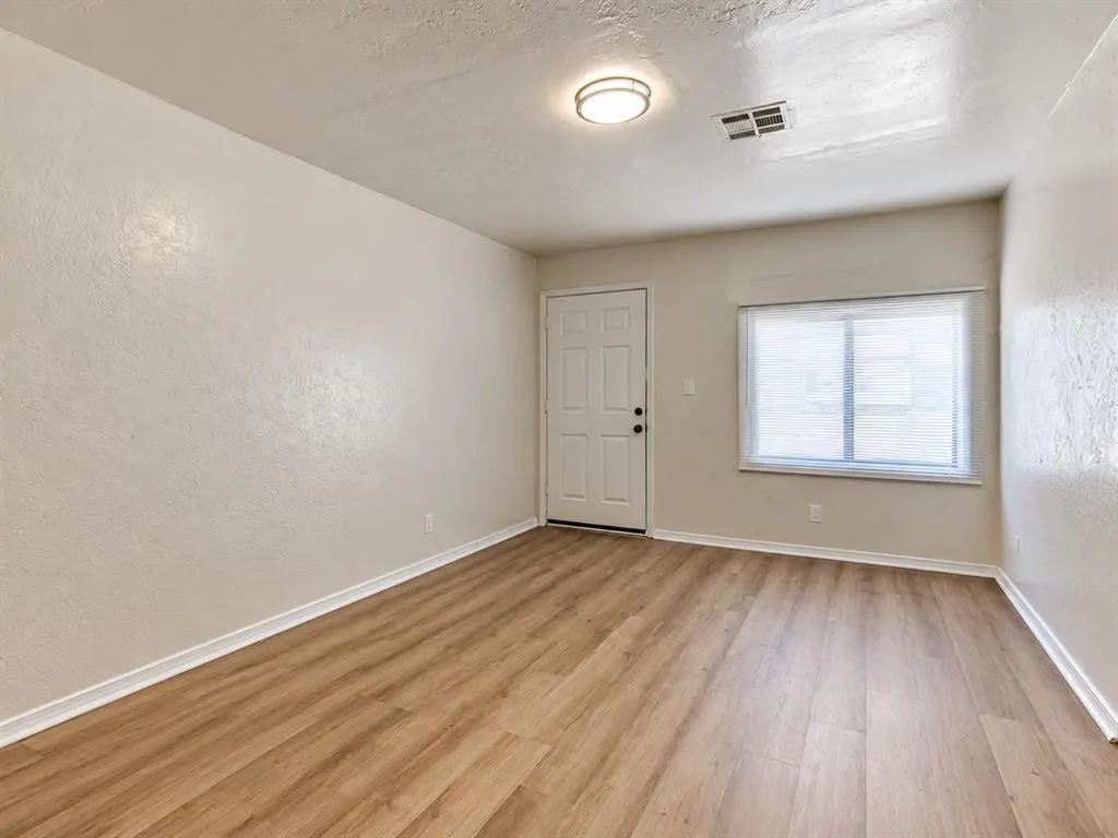 Photo 4 — 6114 Jacks Avenue, Oklahoma City, OK 73149