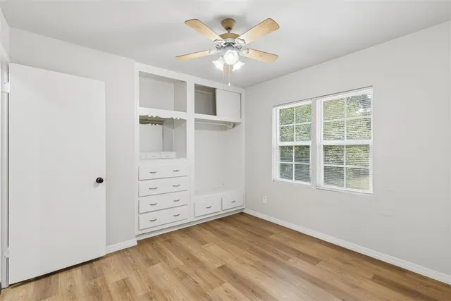Photo 4 — 917 N Locust Lane, Midwest City, OK 73110