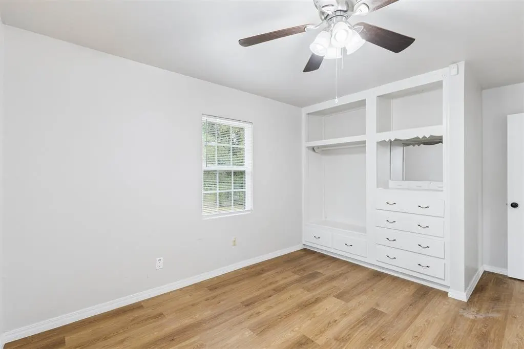 Photo 5 — 917 N Locust Lane, Midwest City, OK 73110