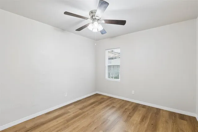 Photo 8 — 917 N Locust Lane, Midwest City, OK 73110
