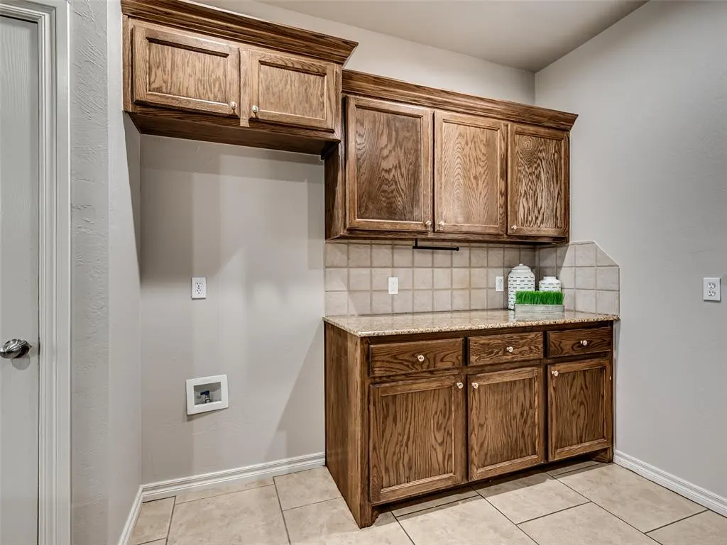 Photo 9 — 2613 NE 129th Street, Oklahoma City, OK 73013