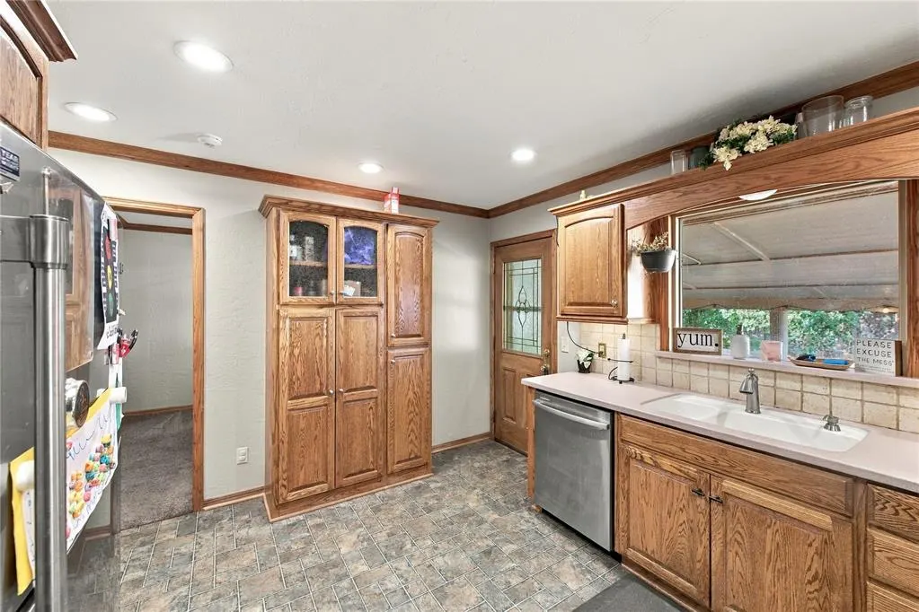 Photo 10 — 1119 Crestview Drive, Elk City, OK 73644