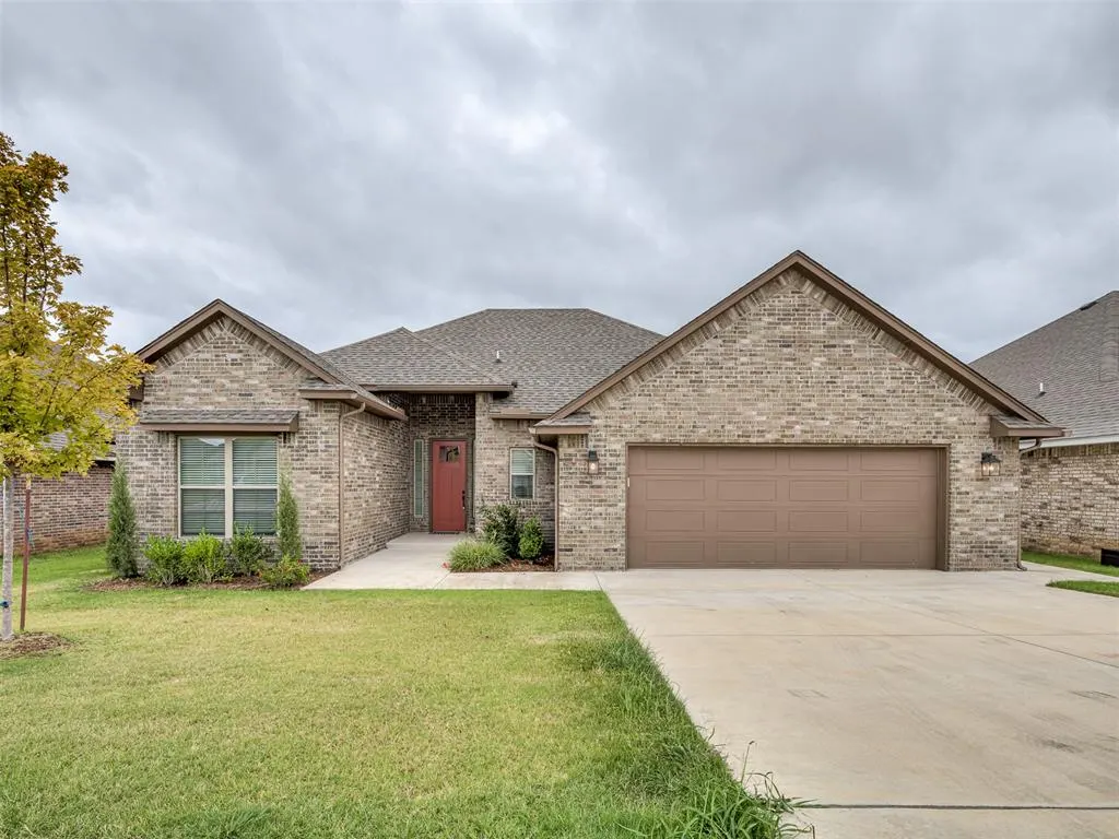 Photo 3 — 2904 Summit Hollow Circle, Norman, OK 73071