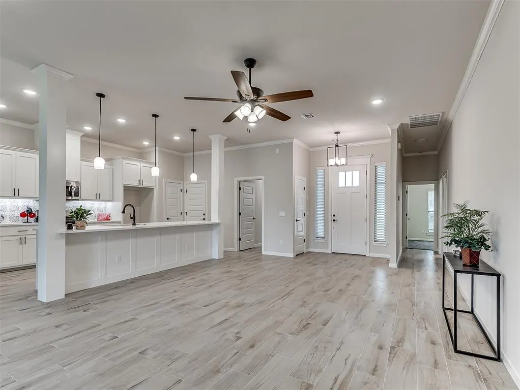 Photo 10 — 2904 Summit Hollow Circle, Norman, OK 73071