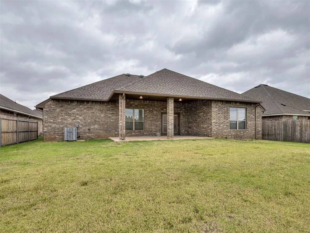 Photo 29 — 2904 Summit Hollow Circle, Norman, OK 73071