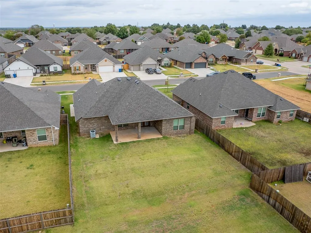 Photo 35 — 2904 Summit Hollow Circle, Norman, OK 73071
