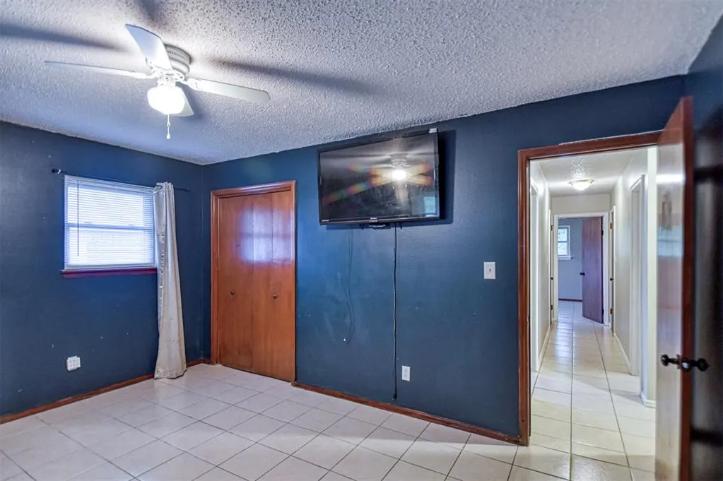 Photo 27 — 208 NE 18th Street, Moore, OK 73160