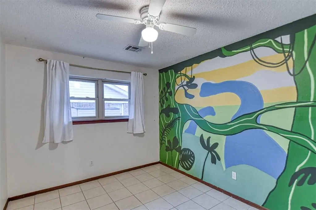 Photo 31 — 208 NE 18th Street, Moore, OK 73160