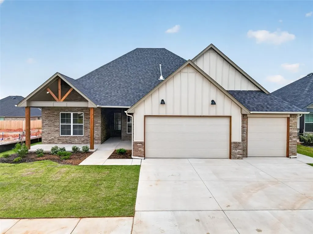 Front exterior — 10433 SW 51st Street, Mustang, OK 73064