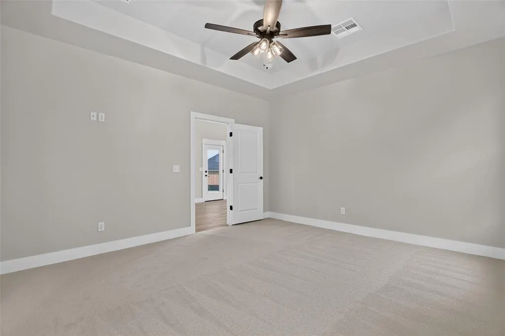 Photo 16 — 10433 SW 51st Street, Mustang, OK 73064