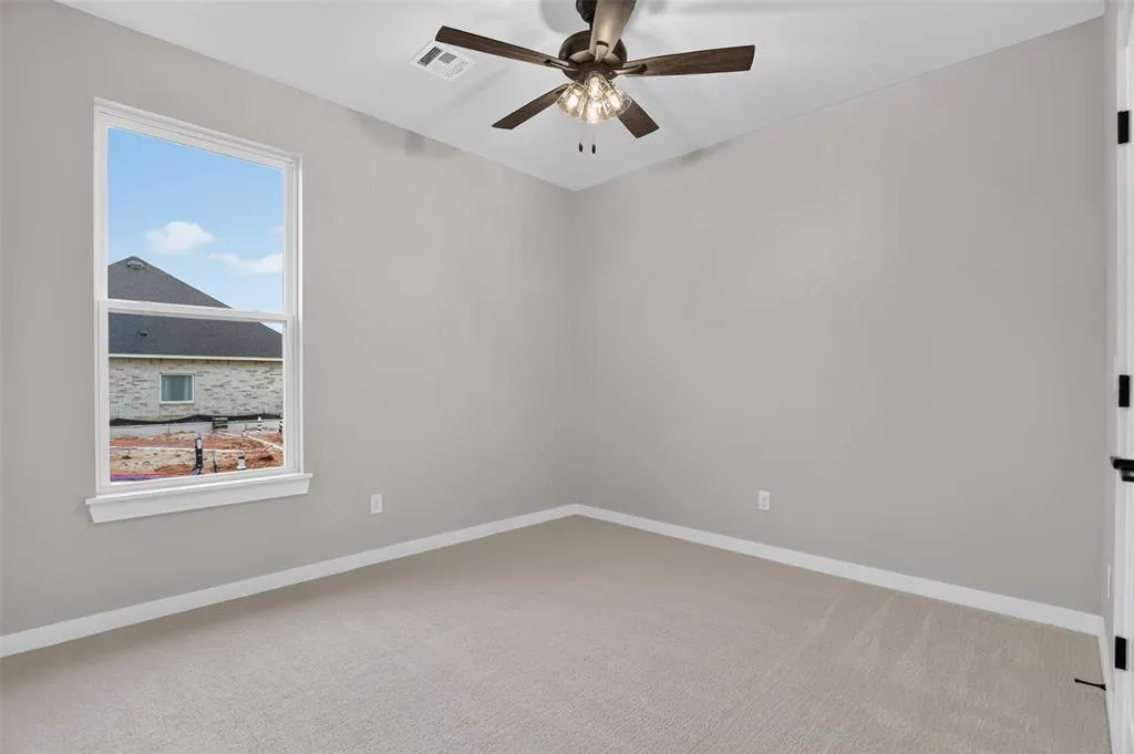 Photo 29 — 10433 SW 51st Street, Mustang, OK 73064