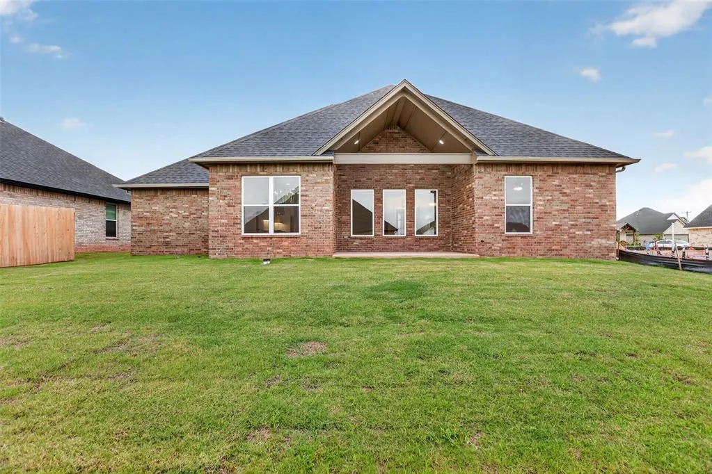 Photo 37 — 10433 SW 51st Street, Mustang, OK 73064