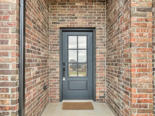 Photo 4 — 2913 Summit Hollow Circle, Norman, OK 73071