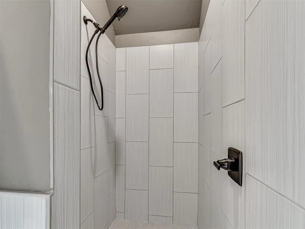 Photo 21 — 2913 Summit Hollow Circle, Norman, OK 73071