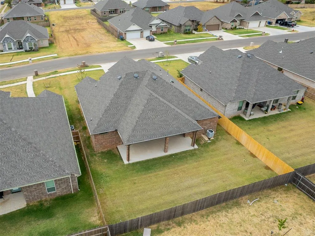 Photo 43 — 2913 Summit Hollow Circle, Norman, OK 73071