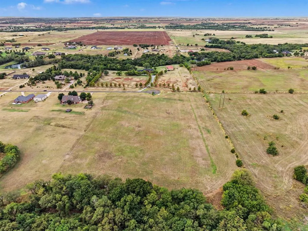 Photo 6 — 8626 Elk Alley, Guthrie, OK 73044