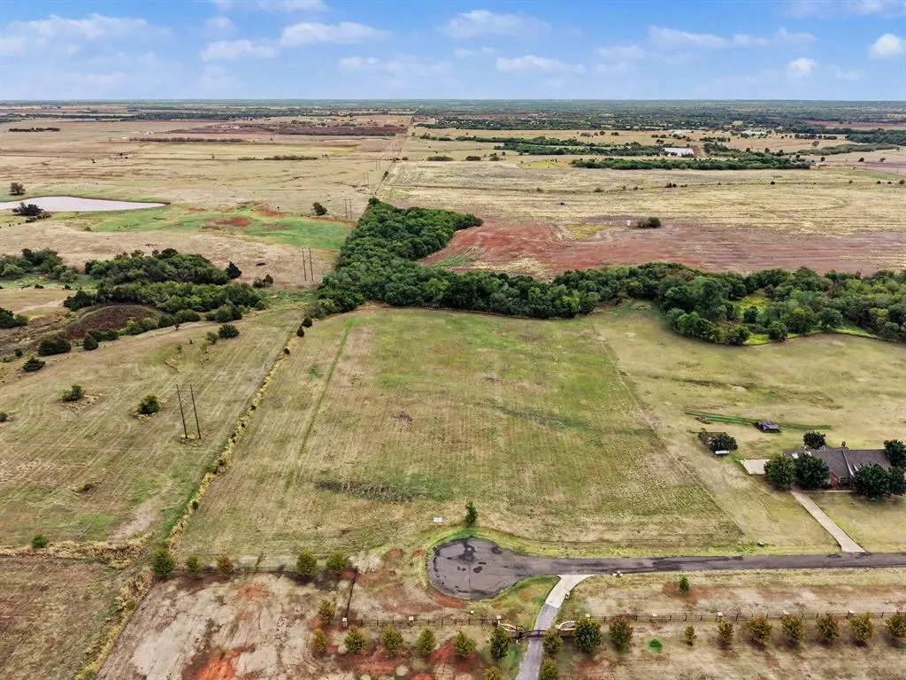 Photo 11 — 8626 Elk Alley, Guthrie, OK 73044