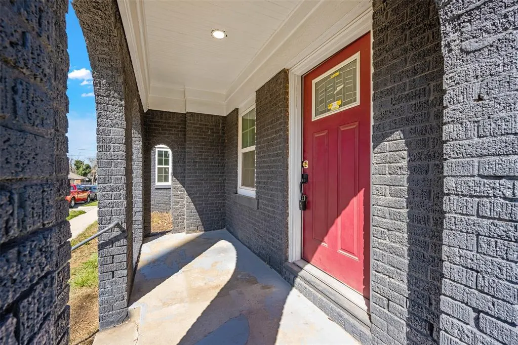 Photo 2 — 1301 N McKinley Avenue, Oklahoma City, OK 73106