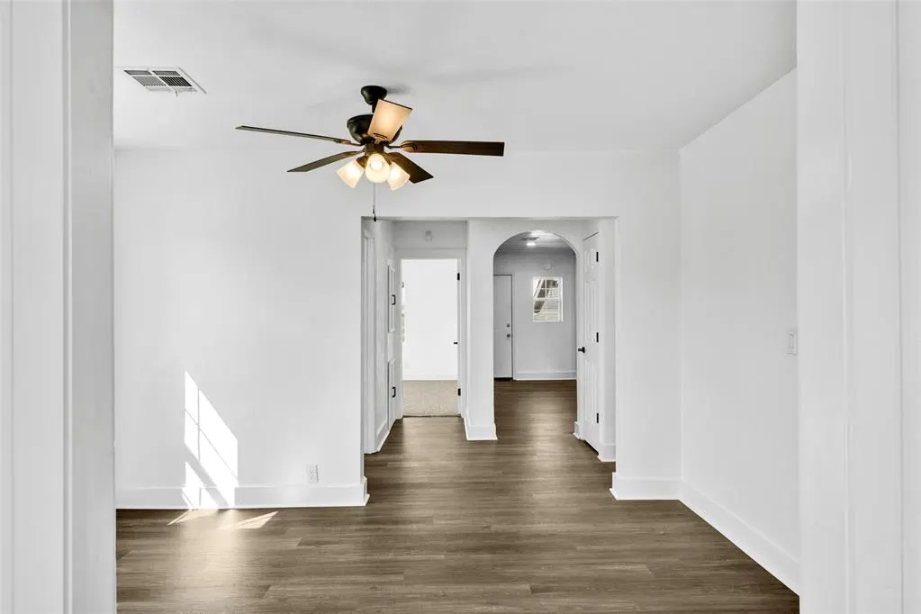 Photo 11 — 1301 N McKinley Avenue, Oklahoma City, OK 73106