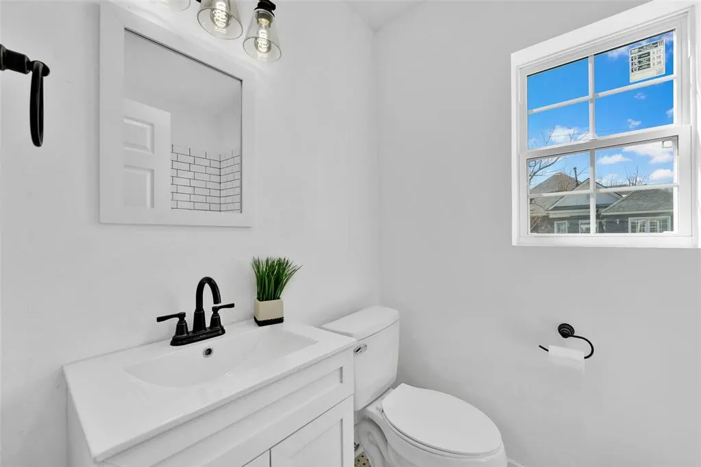 Photo 13 — 1301 N McKinley Avenue, Oklahoma City, OK 73106