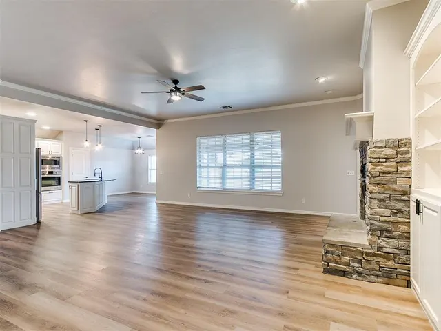 Photo 6 — 805 S Bouziden Drive, Moore, OK 73160