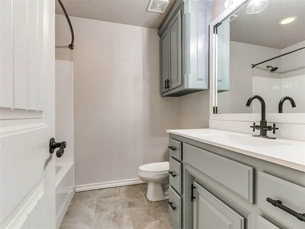 Photo 26 — 805 S Bouziden Drive, Moore, OK 73160