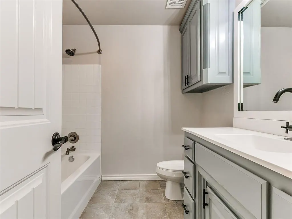 Photo 27 — 805 S Bouziden Drive, Moore, OK 73160