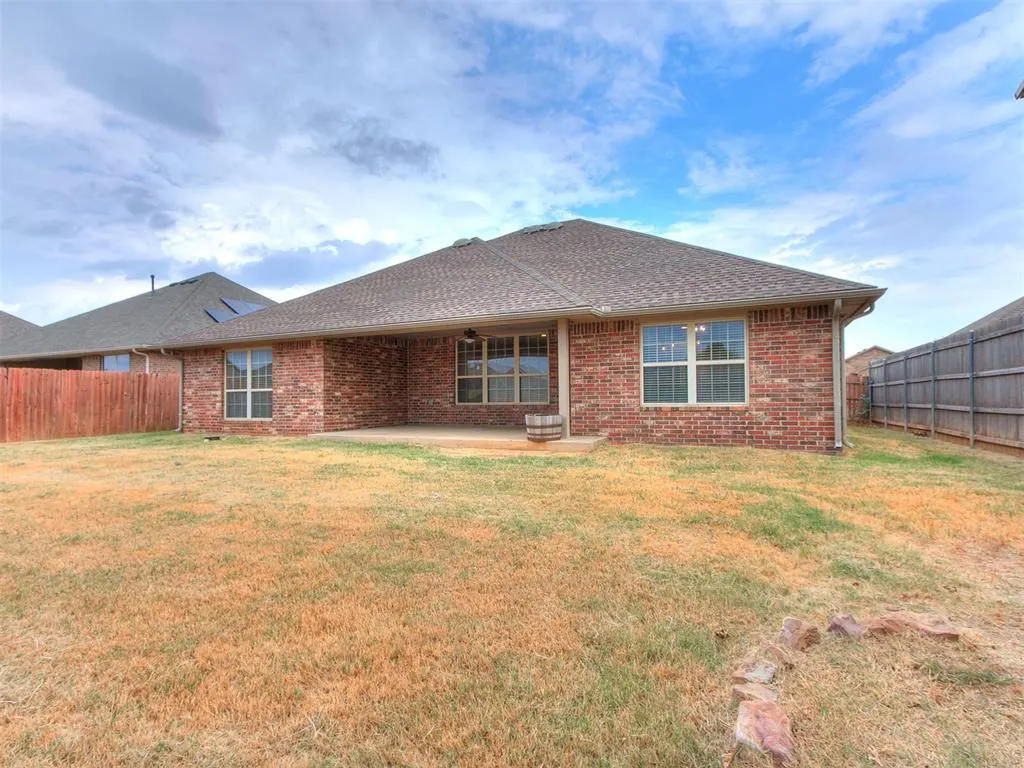 Photo 40 — 805 S Bouziden Drive, Moore, OK 73160