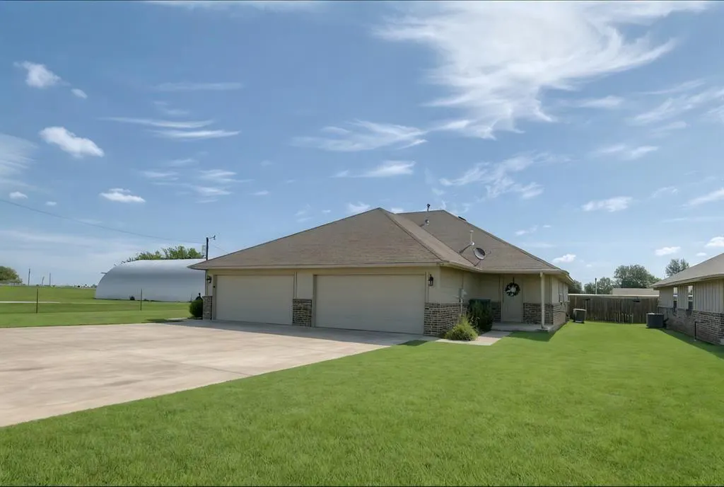 Front exterior — 608 N 5th Street 608-610, Cashion, OK 73016