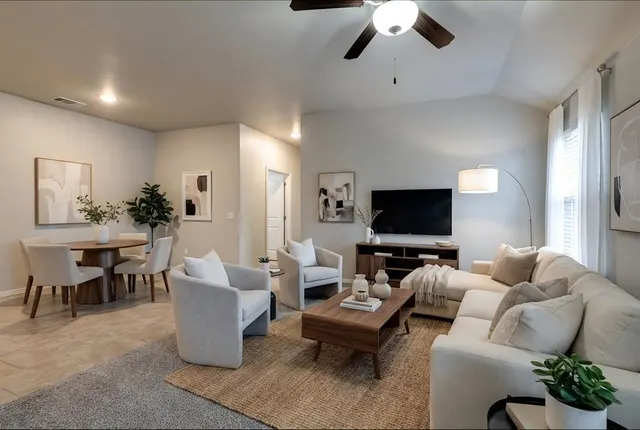 Photo 4 — 608 N 5th Street 608-610, Cashion, OK 73016