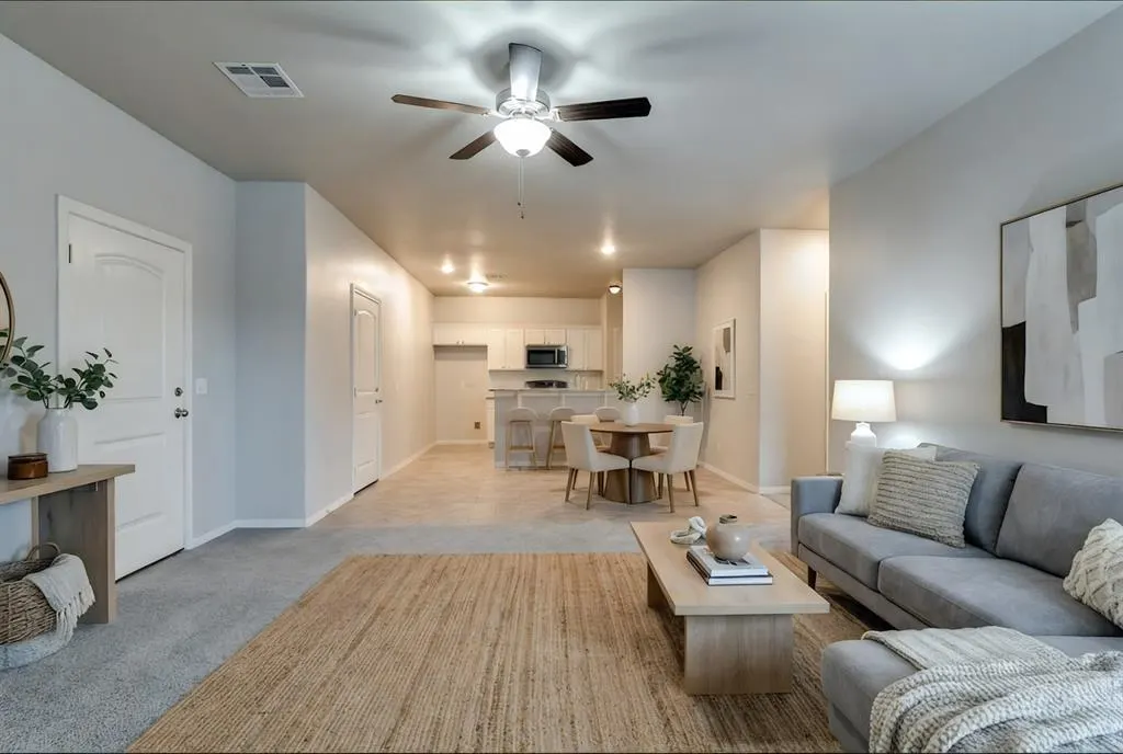 Photo 7 — 608 N 5th Street 608-610, Cashion, OK 73016