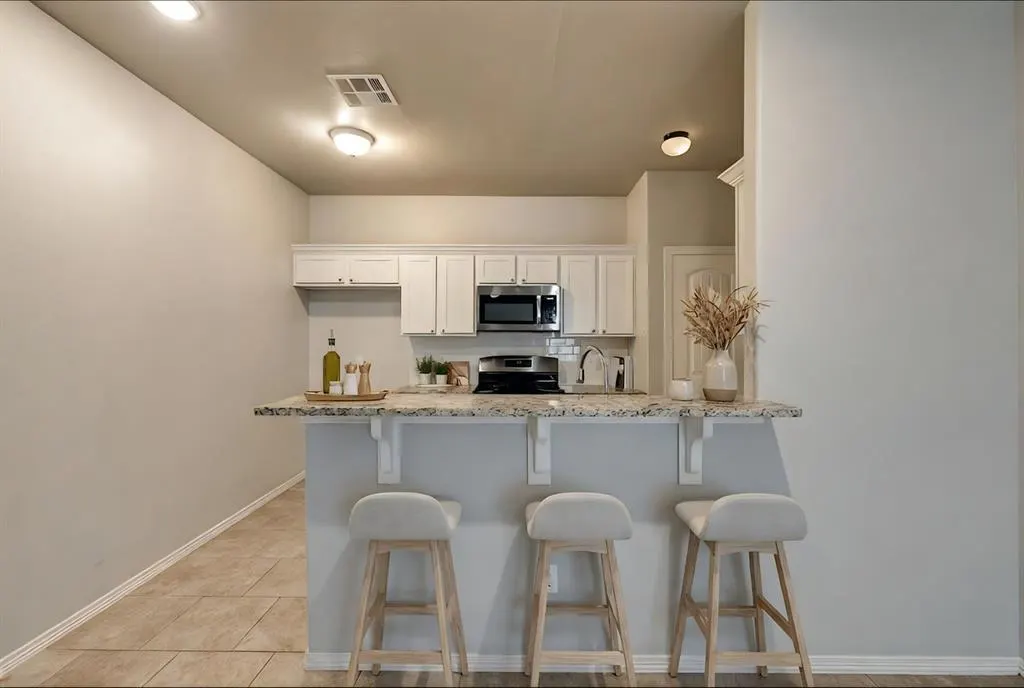 Photo 13 — 608 N 5th Street 608-610, Cashion, OK 73016
