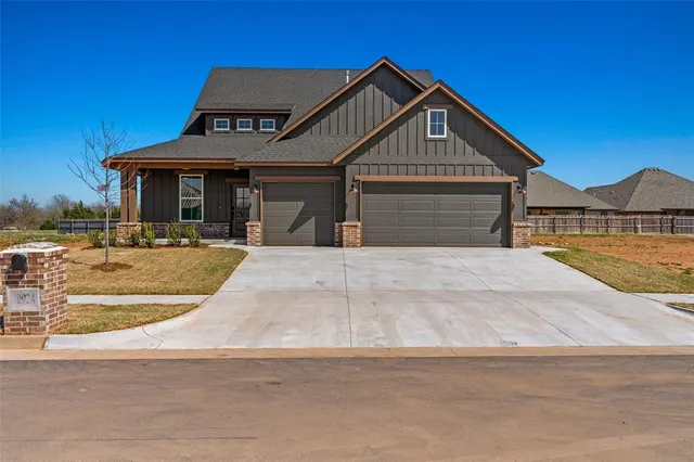 Photo 2 — 2924 River Birch Lane, Yukon, OK 73099