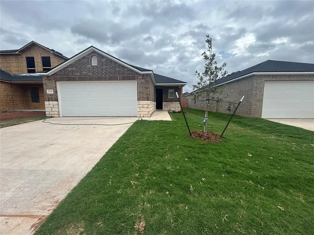 Front exterior — 20504 Mule Deer Drive, Edmond, OK 73012