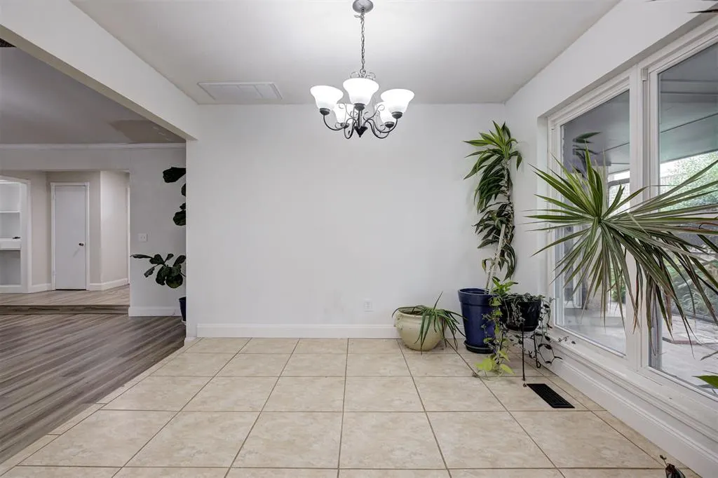 Photo 13 — 128 W Parkland Drive, Yukon, OK 73099
